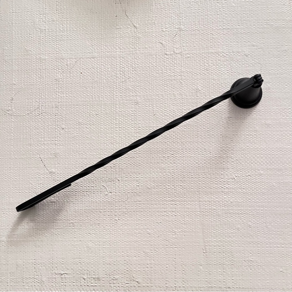 NWOT black metal candle stopper!